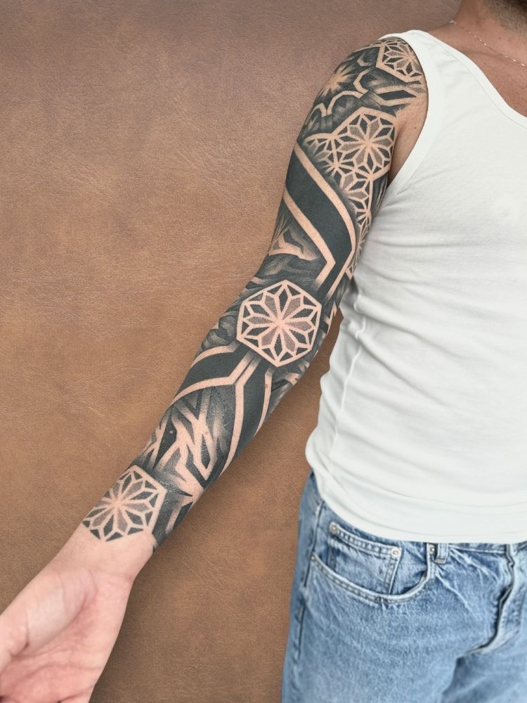 E_esposto_tatuatrice_italiana (15)